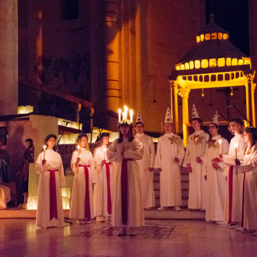 coro svedese Santa Lucia Cattedrale Bari