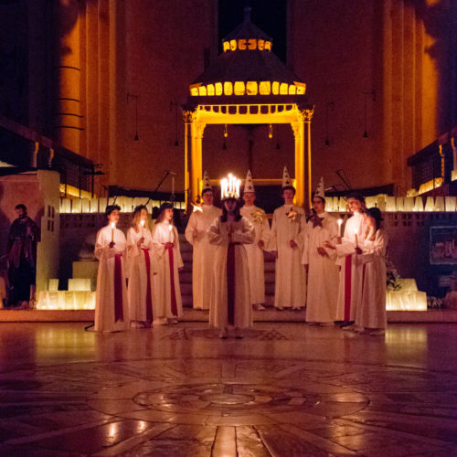 coro svedese Santa Lucia Cattedrale Bari