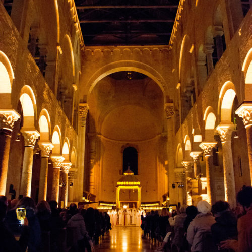 coro svedese Santa Lucia Cattedrale Bari